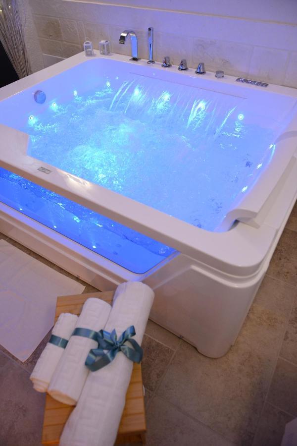 Suite Laurel Spa Con Idromassaggio Fasano Esterno foto
