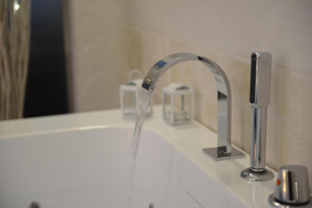 Suite Laurel Spa Con Idromassaggio Fasano Esterno foto