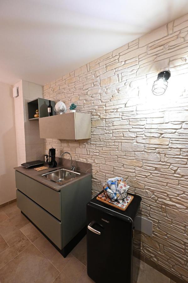 Suite Laurel Spa Con Idromassaggio Fasano Esterno foto