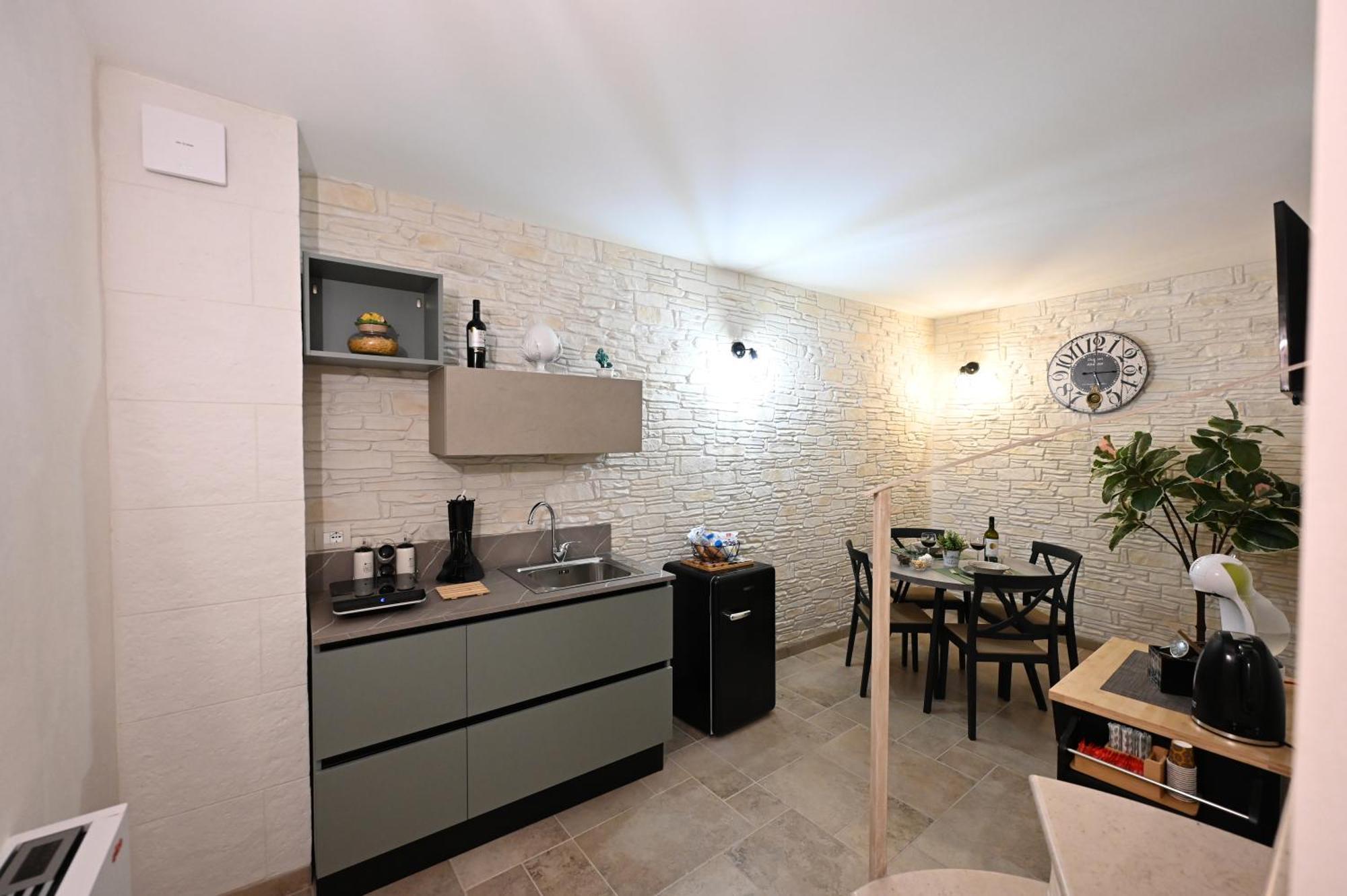 Suite Laurel Spa Con Idromassaggio Fasano Esterno foto